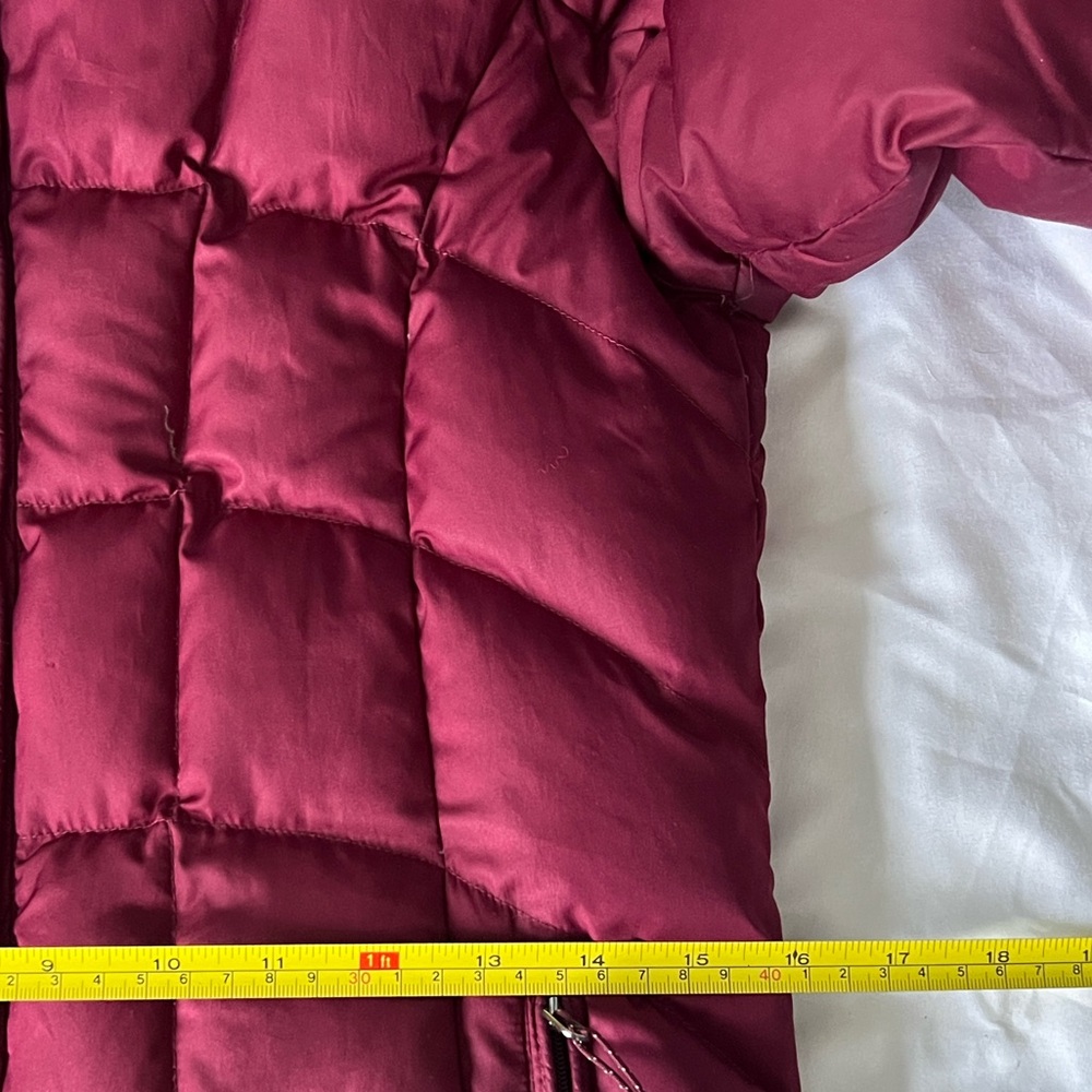 Eddie Bauer Burgundy Women’s Quilted Down Hooded Jacket - XS - Picture 5 of 10